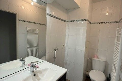 Leilighet i Chaville, Hauts-de-Seine, Chaville - € 575 000 | Ref: T4-CHAVILLE-A102-IMMEUBLE-RECENT - foto 13