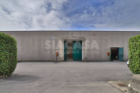 L'establiment comercial a Arcore, Monza and Brianza, Arcore - € 3.500/mes | Ref: CAP.ARCORE-TS3500A - foto 8