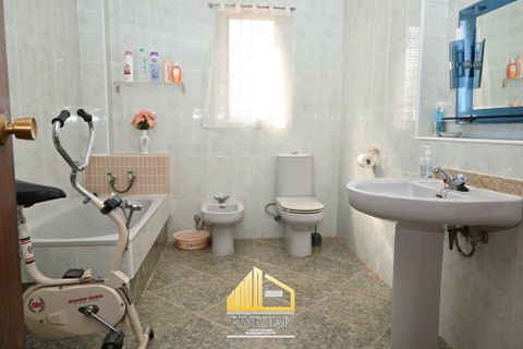 Villa i Montserrat, Valencia, Montserrat - € 288.000 | Ref: 5STR042026 - foto 25