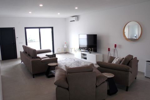 Villa a Alcantarilha, Faro, Alcantarilha - € 575.000 | Ref: C0531-00041 - foto 9