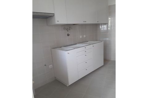 Apartament a Carnaxide, Lisbon, Carnaxide - € 1.000/mes | Ref: 5744 - foto 4