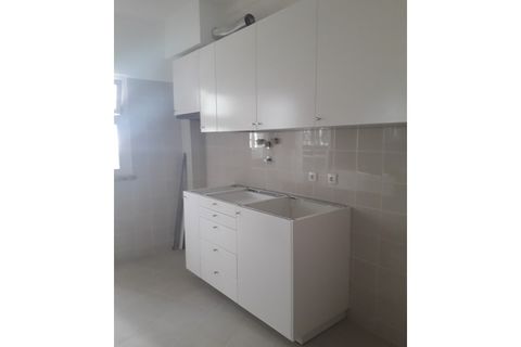 Apartament a Carnaxide, Lisbon, Carnaxide - € 1.000/mes | Ref: 5744 - foto 6