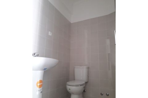 Apartament a Carnaxide, Lisbon, Carnaxide - € 1.000/mes | Ref: 5744 - foto 9