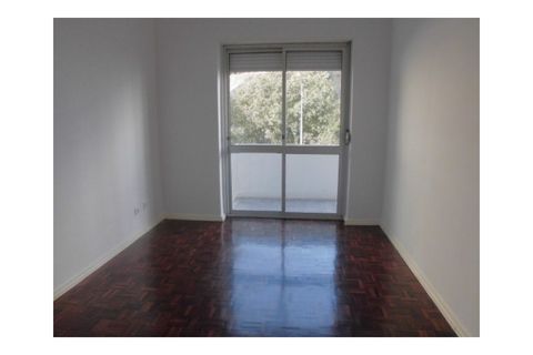Apartament a Carnaxide, Lisbon, Carnaxide - € 1.000/mes | Ref: 5744 - foto 13