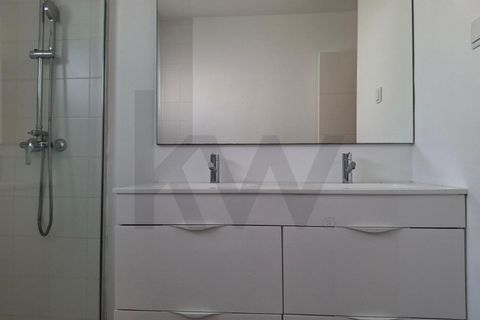Apartament a Alges, Lisbon, Alges - € 2.300/mes | Ref: KWPT-034215 - foto 24