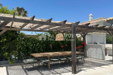 Villa i Almancil, Faro, Almancil - € 1.250.000 | Ref: V268971J - foto 8