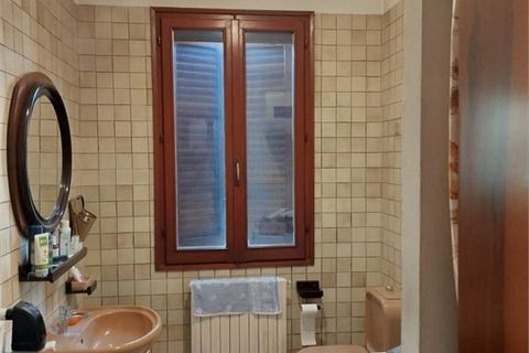 Villa i Carpi, Modena, Carpi - € 350.000 | Ref: DBL-975 - foto 9