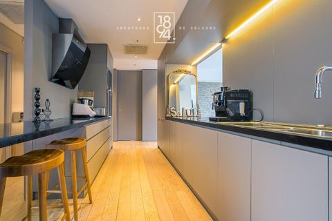 Penthouse i Marseille, Bouches-du-Rhone, Marseille - € 550.000 | Ref: L6O6-I6Q-PNX - foto 14