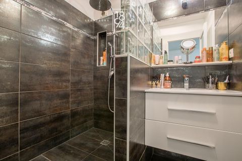 Lejlighed i Marseille, Bouches-du-Rhone, Marseille - € 418.000 | Ref: GANG-0RA-JAC - foto 16