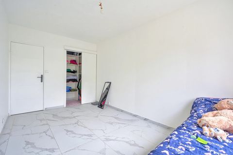 Lejlighed i Bron, Rhone, Bron - € 185.000 | Ref: 340936779525 - foto 10