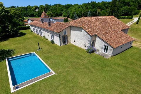 Villa i Verteillac, Dordogne, Verteillac - € 395.000 | Ref: BVI77972 - foto 1