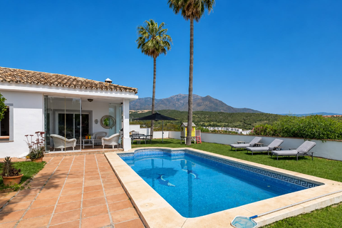 Villa a Estepona, Malaga, Estepona - € 799.000 | Ref: BLXR-1342 - foto 2