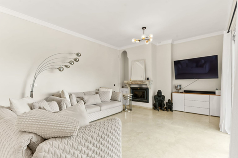 Villa a Estepona, Malaga, Estepona - € 799.000 | Ref: BLXR-1342 - foto 8