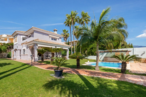 Villa a Estepona, Malaga, Estepona - € 1.250.000 | Ref: BLXR-1343 - foto 16