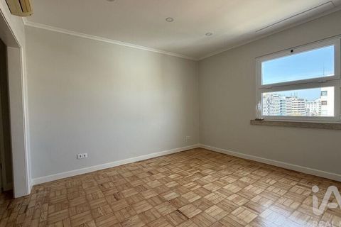 Apartament a Lisbon, Lisbon, Lisbon - € 1.750/mes | Ref: 164556 - foto 14