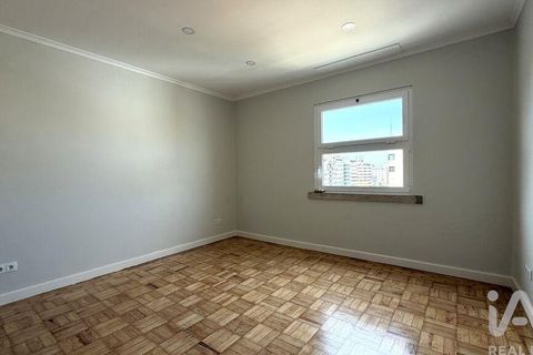 Apartament a Lisbon, Lisbon, Lisbon - € 1.750/mes | Ref: 164556 - foto 15