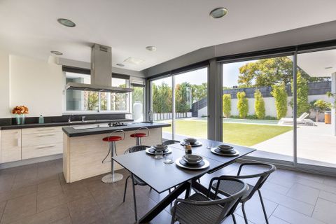 Villa i Mataro, Barcelona, Mataro - € 1 050 000 | Ref: KBMN611 - foto 8