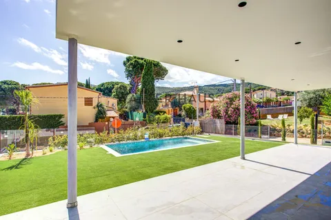 Villa en Calonge, Gerona, Calonge - € 950.000 | Ref: P0526V - photo 2