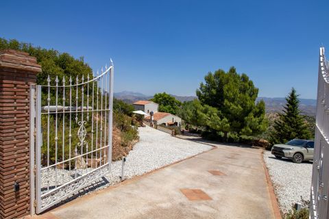 Country house in Almogia, Malaga - photo 5