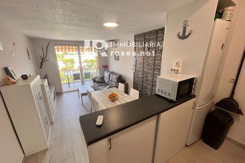Lejlighed i Empuriabrava, Gerona - foto 3