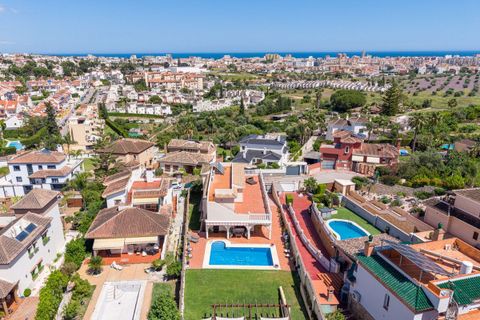 Villa a Fuengirola, Malaga, Fuengirola - € 1.390.000 | Ref: R5384209 - foto 2