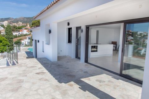 Villa i Fuengirola, Malaga, Fuengirola - € 1.475.000 | Ref: R5402854 - foto 5