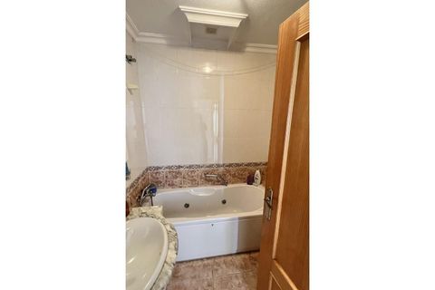 Byhus i Torrevieja, Alicante, Torrevieja - € 425.000 | Ref: MLSC3589199 - foto 31