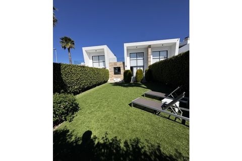 Dupleks i Cabo Roig, Alicante, Cabo Roig - € 425 000 | Ref: MLSC4501365 - foto 1