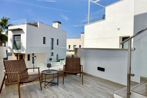 Villa i Cabo Roig, Alicante, Cabo Roig - € 449.950 | Ref: THKMR60-264-5170 - foto 29