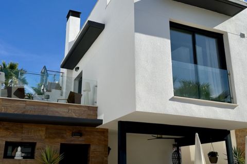 Villa i Cabo Roig, Alicante, Cabo Roig - € 449.950 | Ref: THKMR60-264-5170 - foto 35
