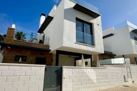 Villa i Cabo Roig, Alicante, Cabo Roig - € 449.950 | Ref: THKMR60-264-5170 - foto 36
