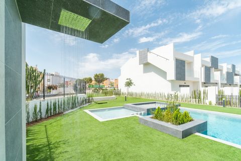 Bungalou a Torrevieja, Alicante, Torrevieja - € 340.000 | Ref: Ref-N5844 - foto 3