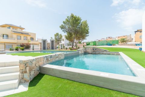 Bungalou a Torrevieja, Alicante, Torrevieja - € 340.000 | Ref: Ref-N5844 - foto 4