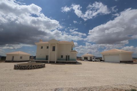 Villa a Pinoso, Alicante, Pinoso - € 423.000 | Ref: Ref-N7757 - foto 10
