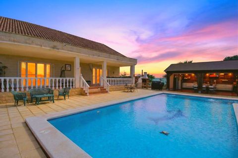 Landejendom i Albatera, Alicante, Albatera - € 685.000 | Ref: Ref-CV-ZA24 - foto 2