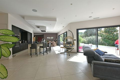 Villa i Aubais, Gard, Aubais - € 870.000 | Ref: 07176 - foto 5