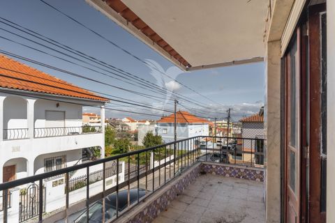 Byhus i Loures, Lisbon, Loures - € 399.000 | Ref: 061237 - foto 1