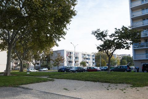 Apartament a Avignon, Vaucluse, Avignon - € 594/mes | Ref: SFE-061885-1271 - foto 3