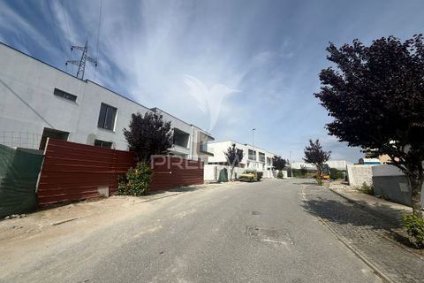 Byhus i Trofa, Porto, Trofa - € 420.000 | Ref: 061312 - foto 1