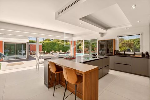 Villa i Mougins, Alpes-Maritimes, Mougins - € 2.220.000 | Ref: 87093237 - foto 11