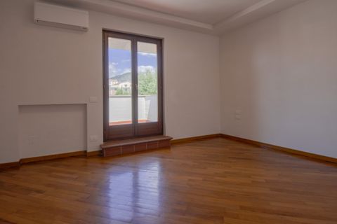 Villa i Prato, Prato, Prato - € 590.000 | Ref: RB590 - foto 5