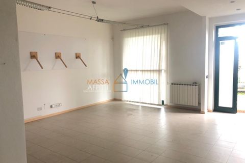 Erhvervsejendom i Massa, Massa and Carrara, Massa - € 120.000 | Ref: 3729 - foto 1
