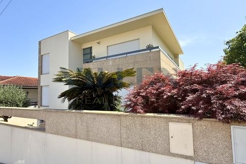 Villa i Trofa, Porto, Trofa - € 660.000 | Ref: VR-660-185 - foto 2