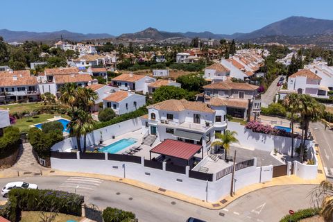 Villa i Estepona, Malaga, Estepona - € 2.390.000 | Ref: DLR17084/14009 - foto 32