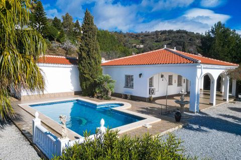 Villa i Arenas De Velez, Malaga, Arenas De Velez - € 495.000 | Ref: R5419387 - foto 2