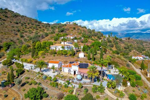 Villa i Arenas De Velez, Malaga, Arenas De Velez - € 535.000 | Ref: R5419396 - foto 2