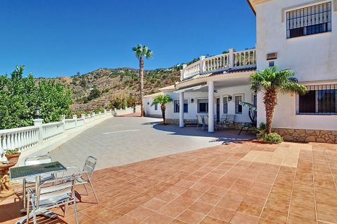 Villa i Arenas De Velez, Malaga, Arenas De Velez - € 625.000 | Ref: R5419402 - foto 8