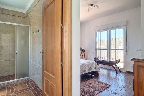 Villa i Arenas De Velez, Malaga, Arenas De Velez - € 625.000 | Ref: R5419402 - foto 35