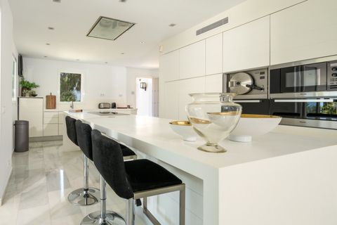 Villa i Marbella, Malaga, Marbella - € 3 995 000 | Ref: CHA0041 - foto 18