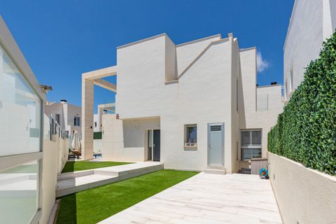 Villa i Cabo Roig, Alicante, Cabo Roig - € 590.000 | Ref: R11984 - foto 12